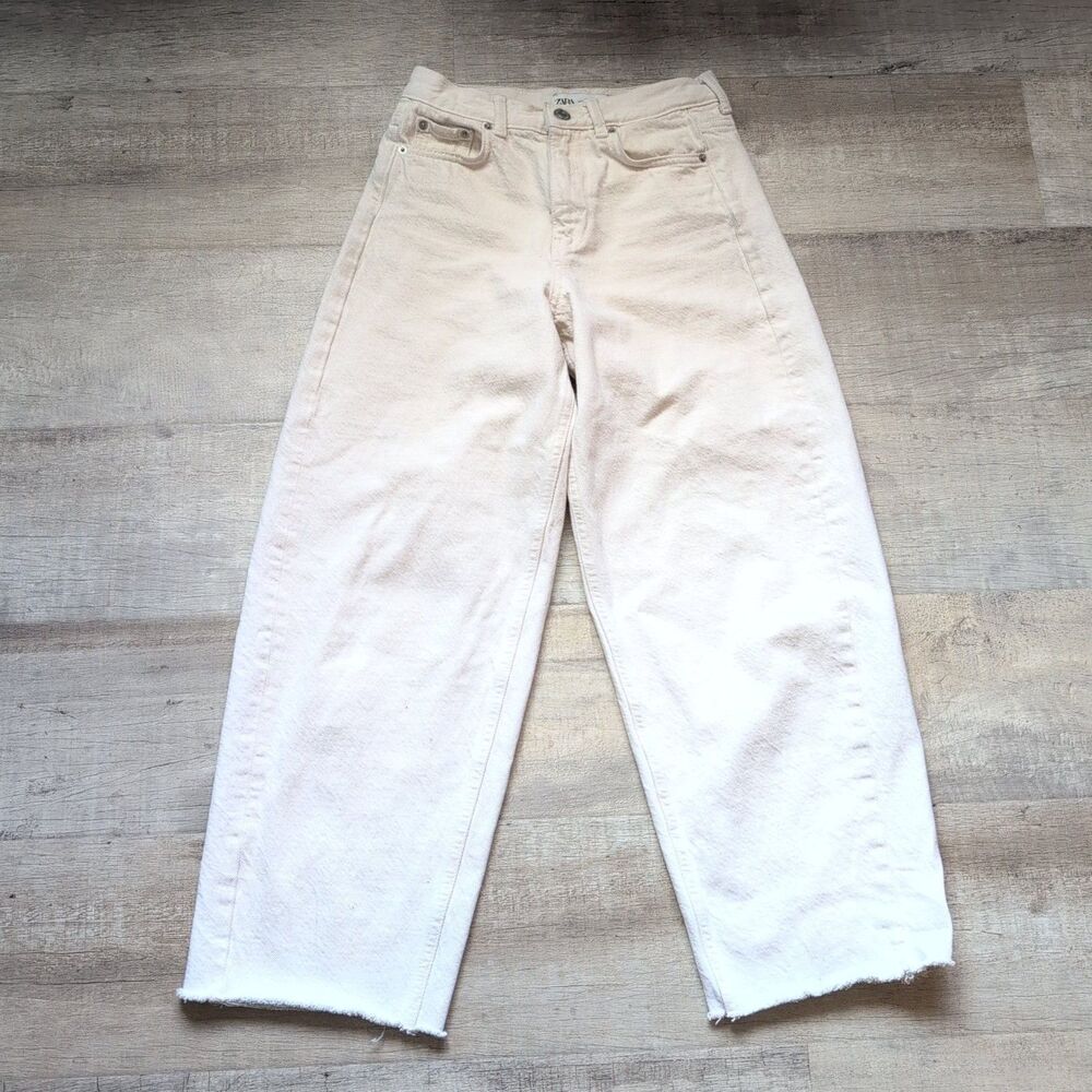 Zara the trute wide leg Beige denim jeans size 2